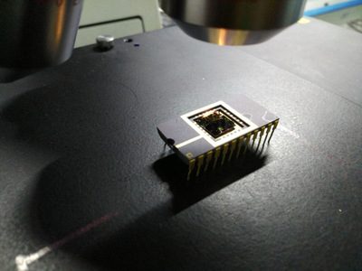 南大教授突破極限 新型結構電子元件耐340℃高溫，助力電子專用材料研發